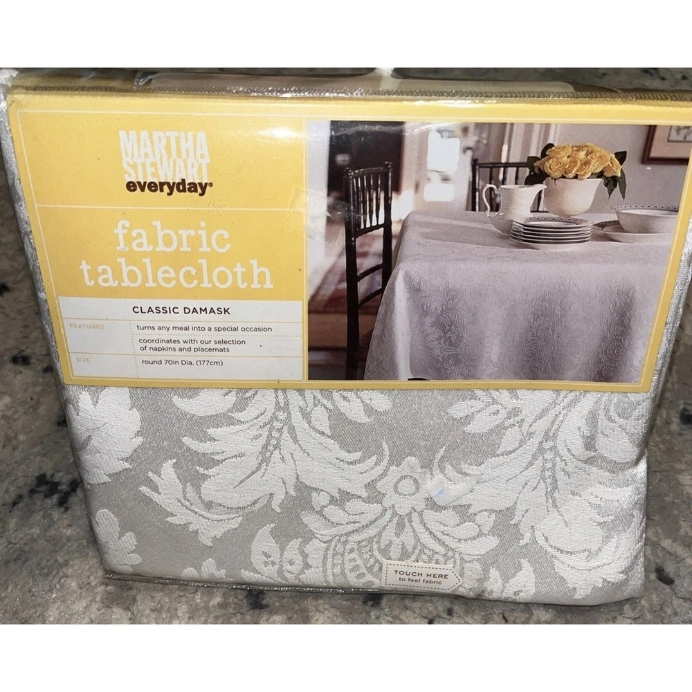 Martha Stewart Everyday Damask Fabric 70" Round Tablecloth White New